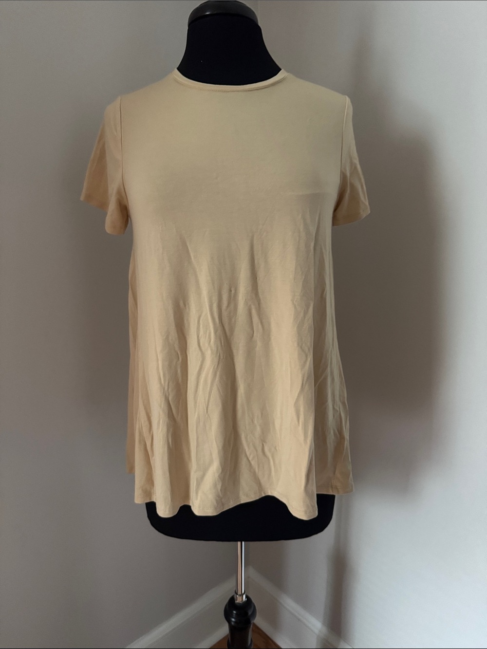 MarlaWynne Cream Short Sleeve Swing Tee NWT Size S